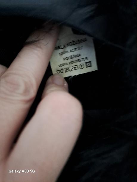 Čierny kabát č.42, 42