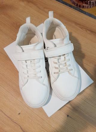 Tenisky biele aj k.obleku 24,5 cm, reserved,37