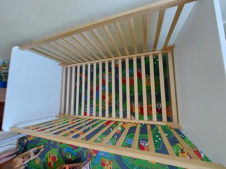 Detská izba - skrine + postieľka,