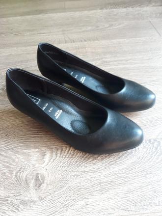 Lodicky easy street, 39