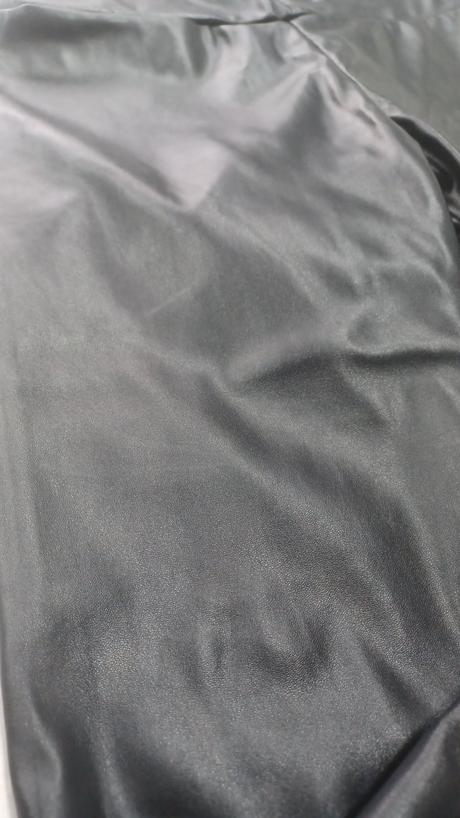 Koženkové legíny, s