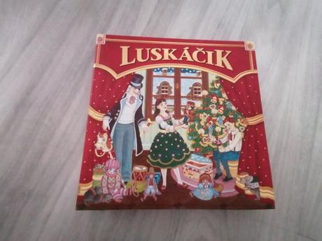 Kniha luskáčik,