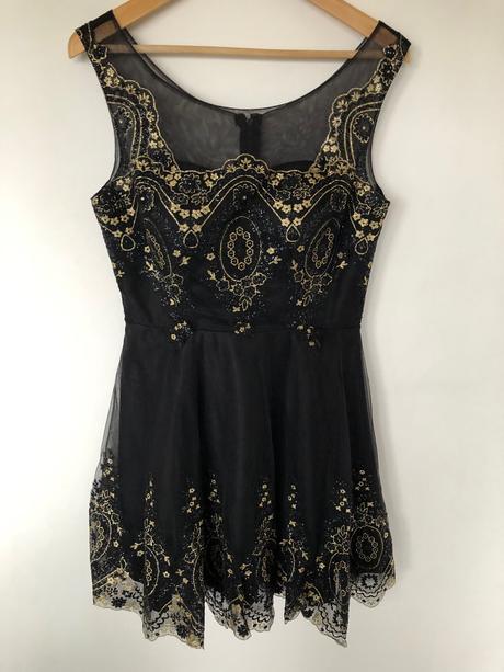 Krásne vystužene spol.šaty 36/38, 36