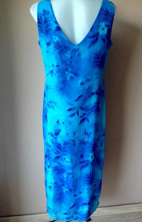 Šaty essentials, 42