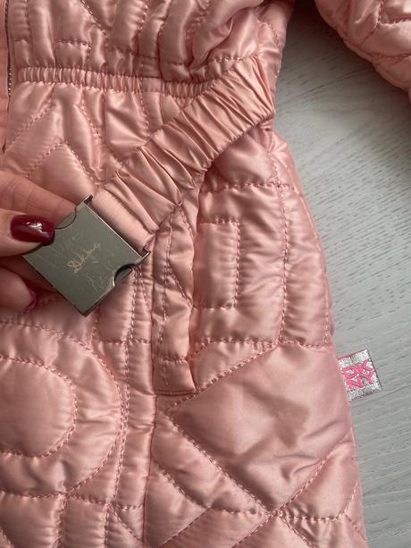 Tepla bunda, dkny,86