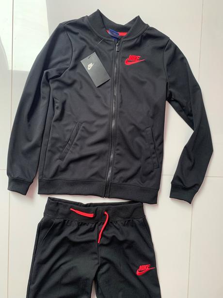 Športová suprava, nike,146 / 152