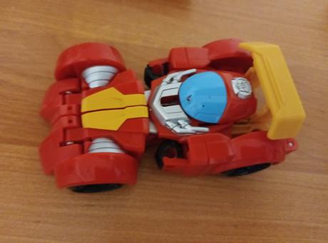 Autíčko transformer,