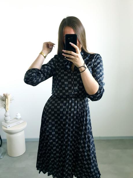 Rinascimento šaty m, m