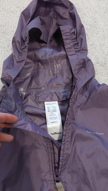Tenká nepremokavá vetrovka, quechua,110