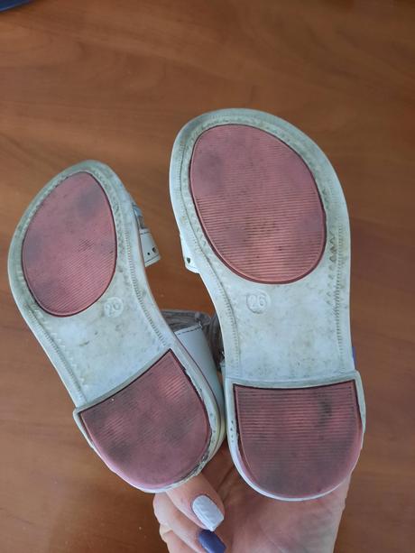 Dievčenské sandále, 26