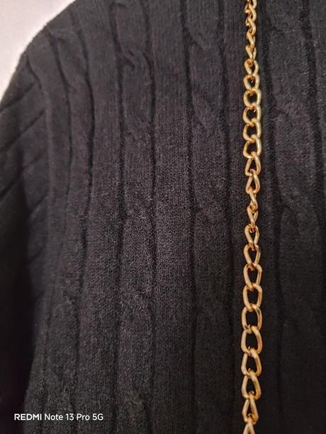 Midi šaty s peňaženkou na retiazke, 