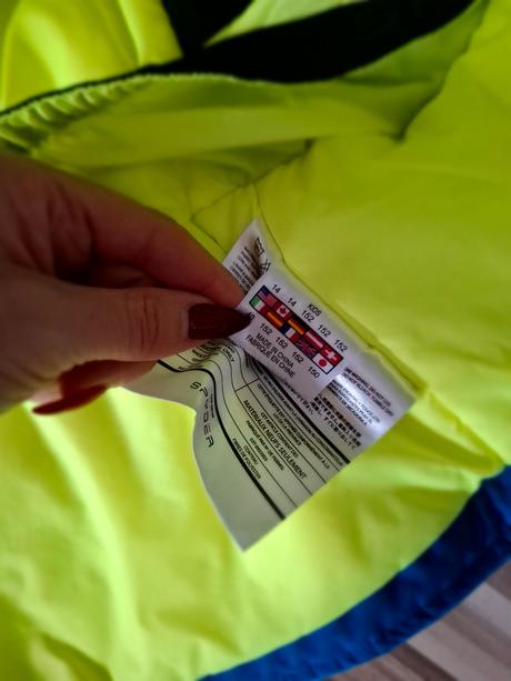 Zimna bunda + oteplovaky, 146