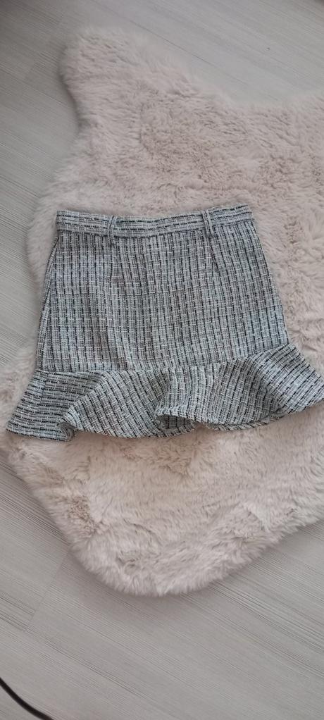 Sukňa, reserved,140