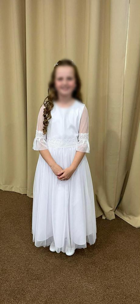 Šaty na 1. sväté prijímanie, 152