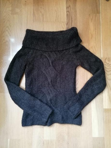 Hnedý sveter s mohérom xs-s, s