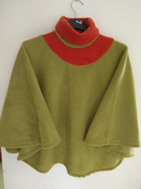 Pončo dievčenské, 110