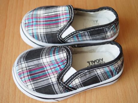 Nenosené platenky - darujem k nakupu, 21 / 22 / 23