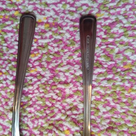 Antikorové príbory/lyžičky/nože/sekáčik, 