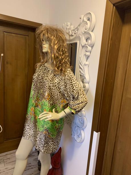 Luxusne saty motivi, m