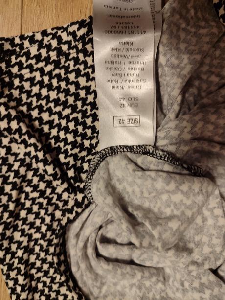 Šaty čiernobiele, orsay,42