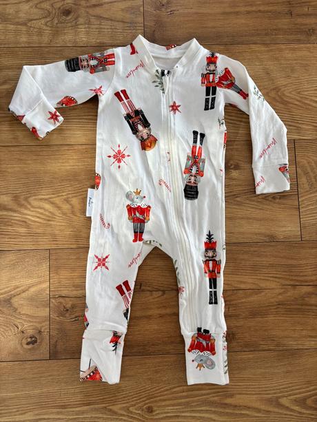 Pyžamá mimilove, 74