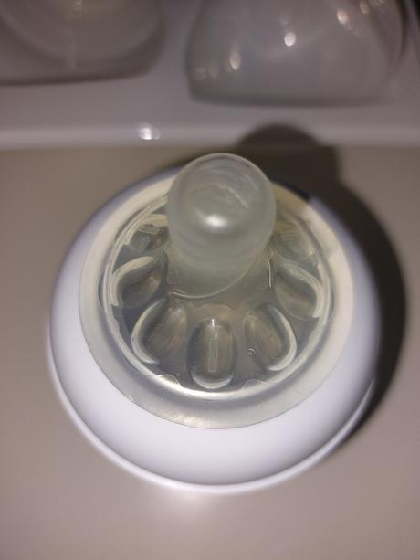 Manuálna odsaváčka avent,