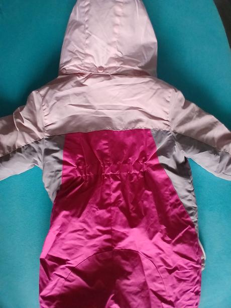 Overal do snehu, lupilu,104