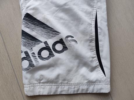 Predám 3/4 šušťakové kraťasy adidas, adidas