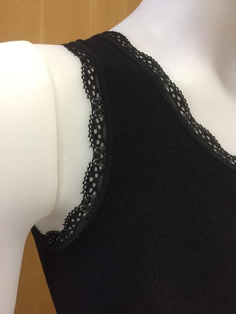 Rebrované tielko s krajkou, vhodný pre xs/s, malé, s