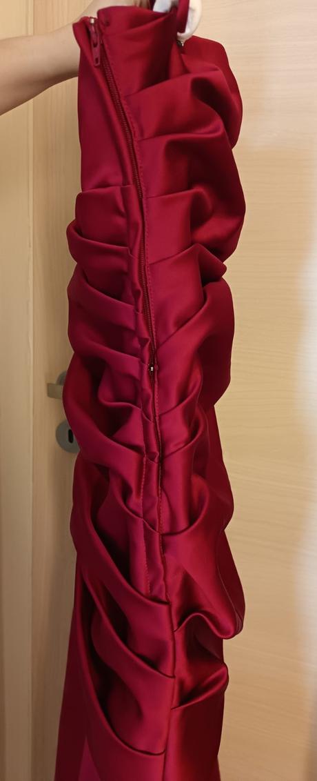 Spoločenské saty, 34