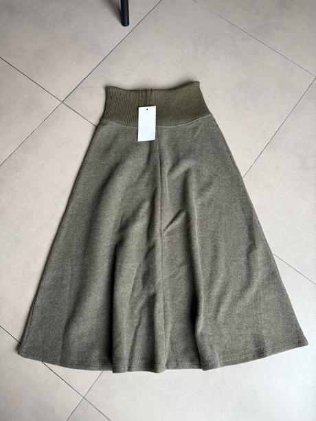 Zara sukna c. s, zara,s