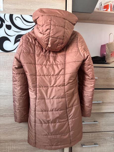 Dámska zimná bunda, 38