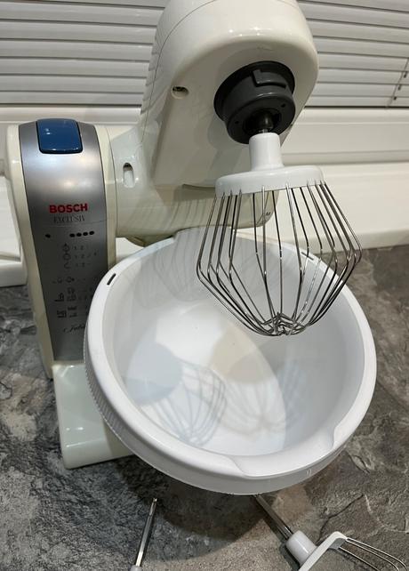 Bosch mum 4500/05 exclusiv jubile 500w kuchynský r, bosch