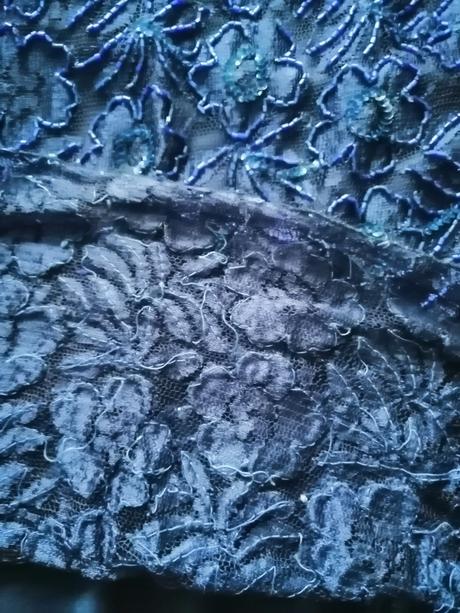 Luxus vyšívané modré šaty petrakocianova, v38-40, 40