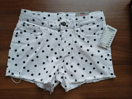 Šortky, kik,152