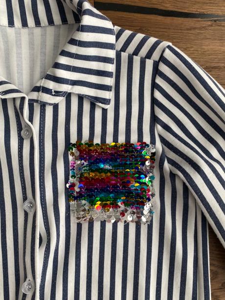 Košeľa s flitrovým vreckom, 110