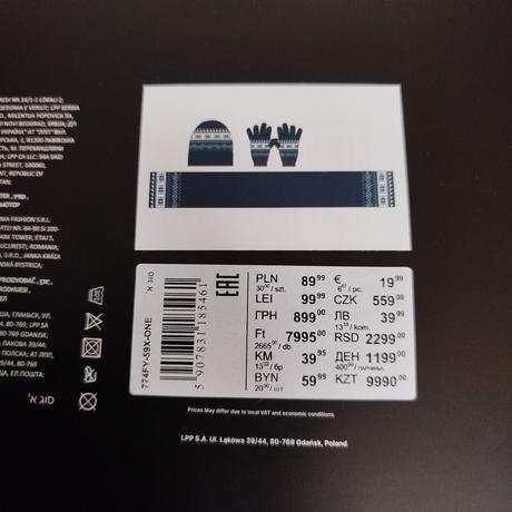 Nový zimný set cropp - šál, čiapka a rukavice,