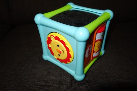 Interaktívna kocka zn. fisher price, 