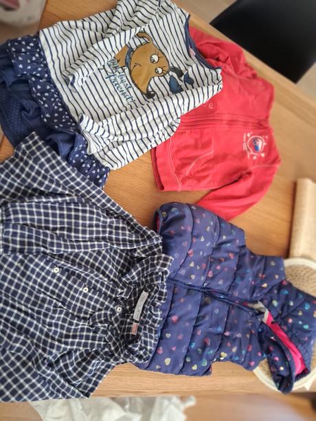 Balík oblečenia pre 4-5 ročne dievcattko, 104–116