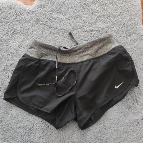 Športové kraťasy, nike,xs