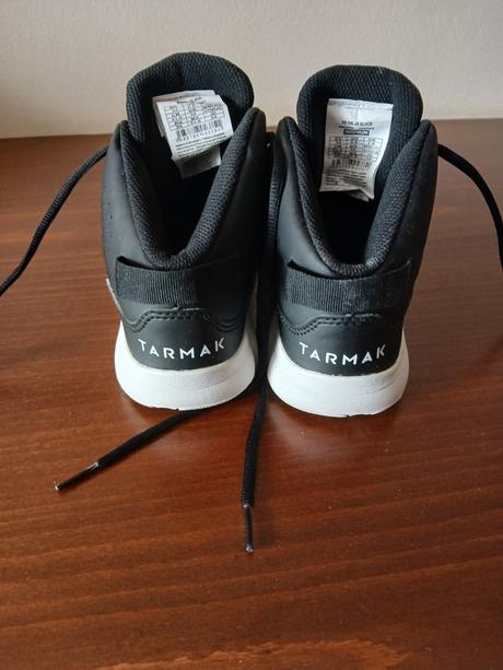 Obuv na basketbal tarmak, 34