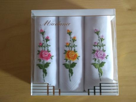 Látkové vreckovky  vysivane, 