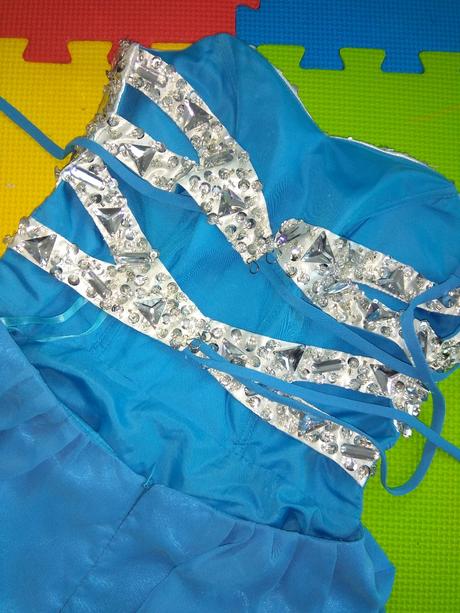 Spoločenské šaty s, s