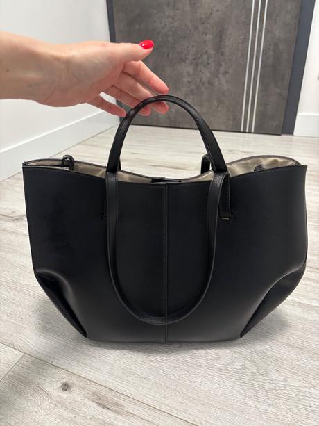 Kabelka polene cyme, 