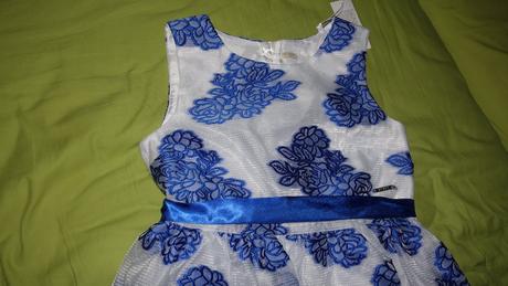 Nove sviatocne saty guess, guess,164