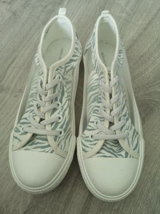 Tenisky, reserved,34