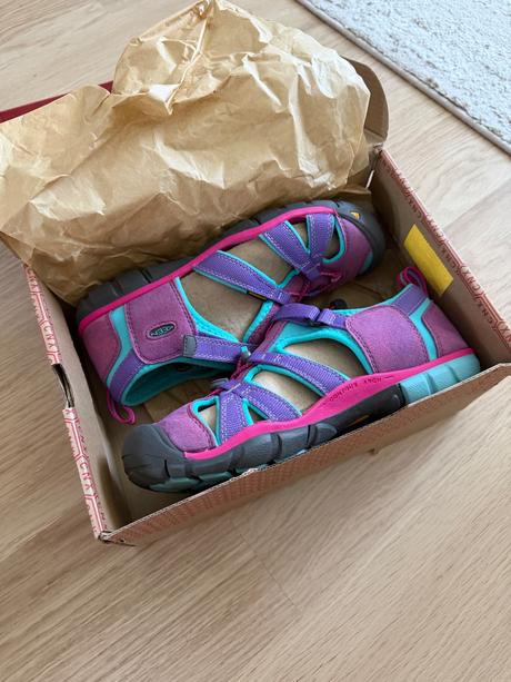 Sportove sandale, keen,38