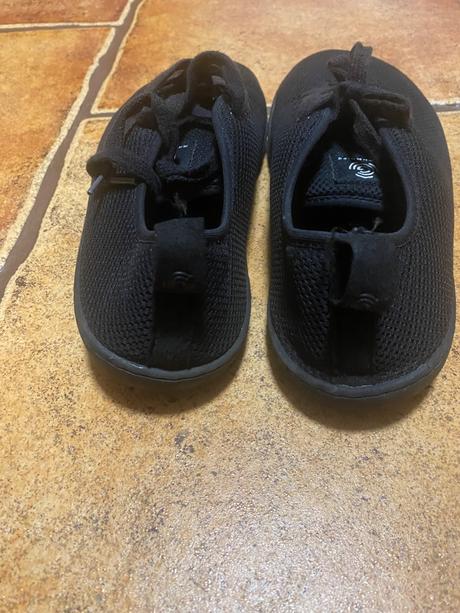 Groudies barefoot, 39