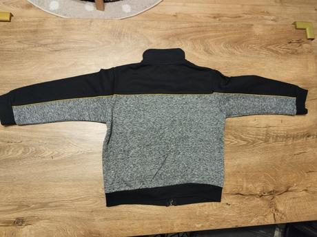 Mikina zn. mayoral v. 116 (2 kusy po 8 eur), mayoral,116