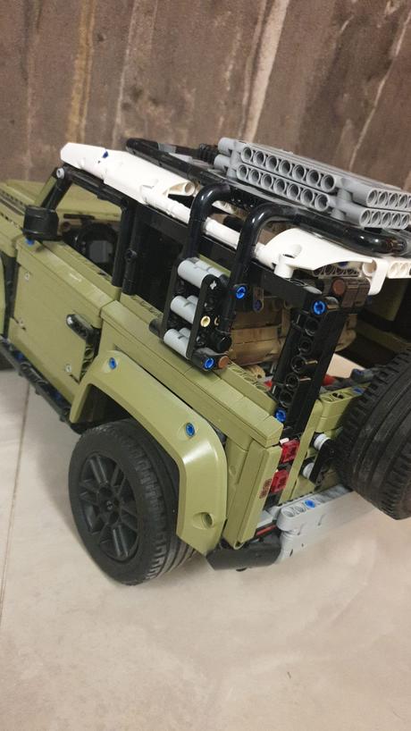 Lego technic 42110  - land rover defender top stav, 